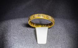 Unieke liefdesring ring aangekocht